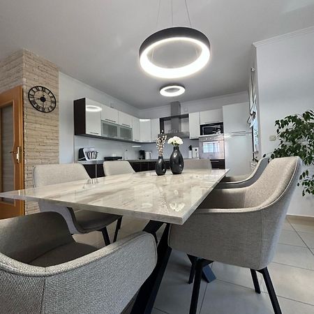 Kristina Apartments Zadar Bagian luar foto