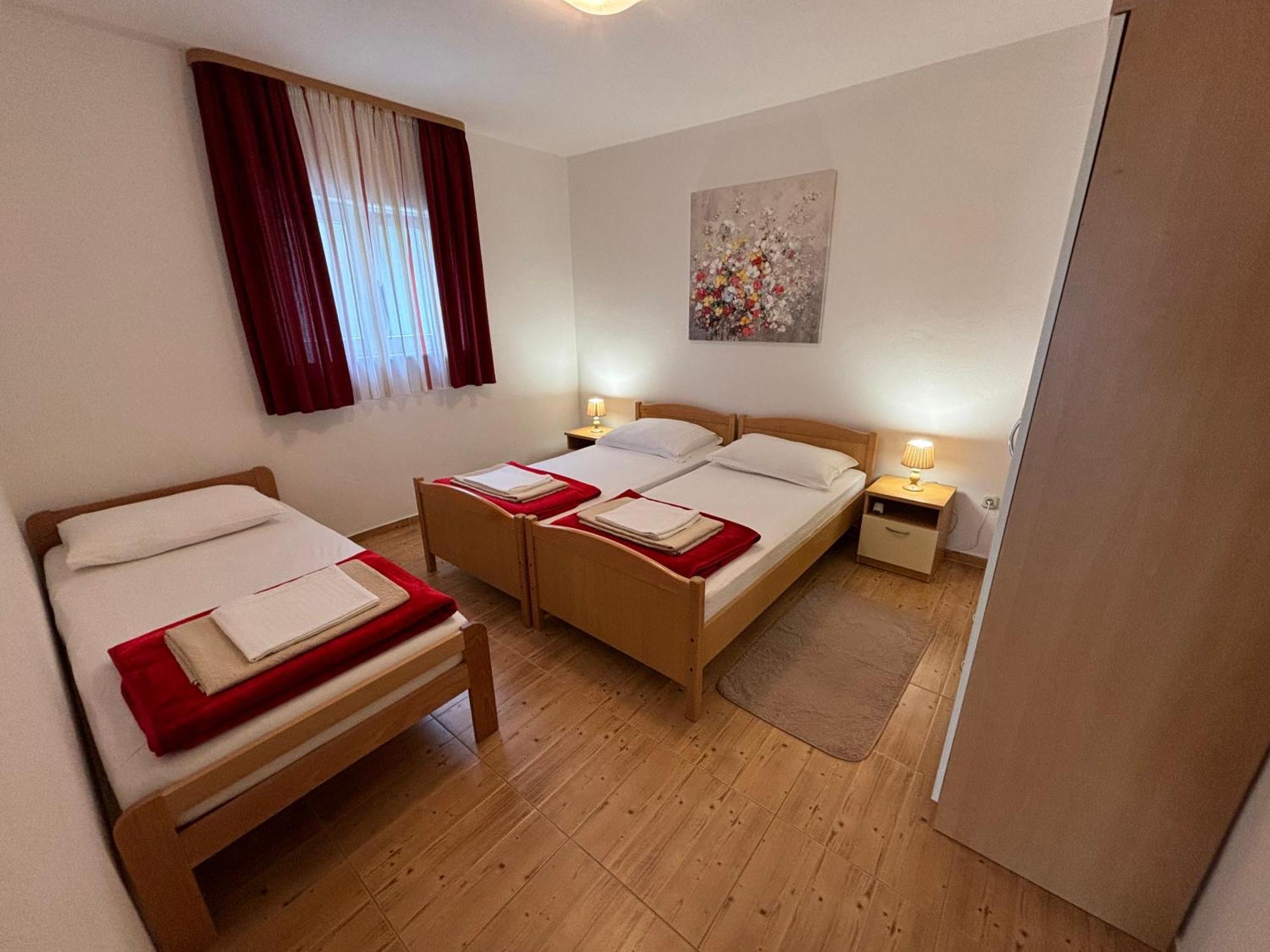 Kristina Apartments Zadar Bagian luar foto