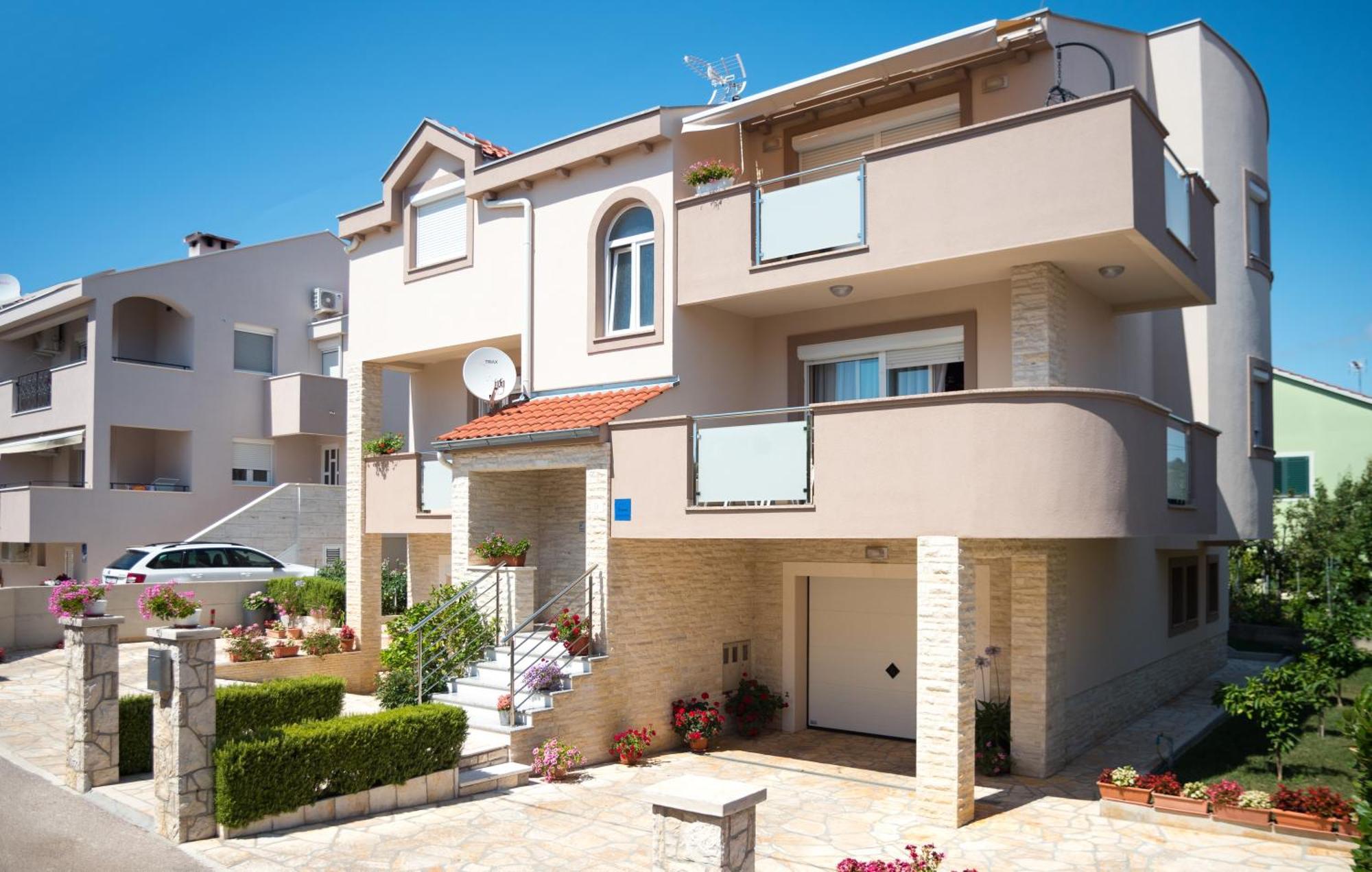 Kristina Apartments Zadar Bagian luar foto